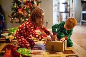 kids with presents